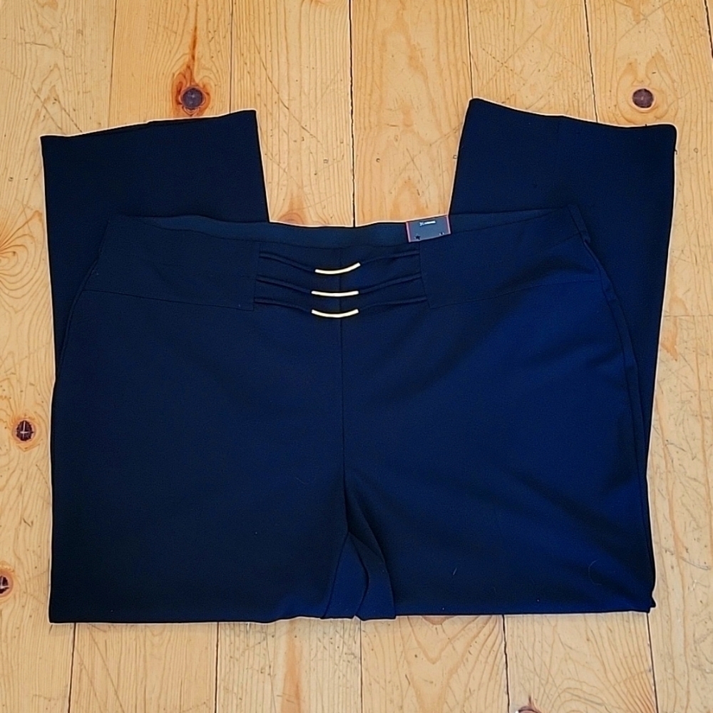 NWT Avenue 24 average black pull on stretchy dress pants